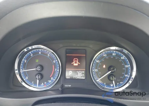 2018 Toyota Corolla Le из США, поврежденный, VIN 5YFBURHE3JP808397